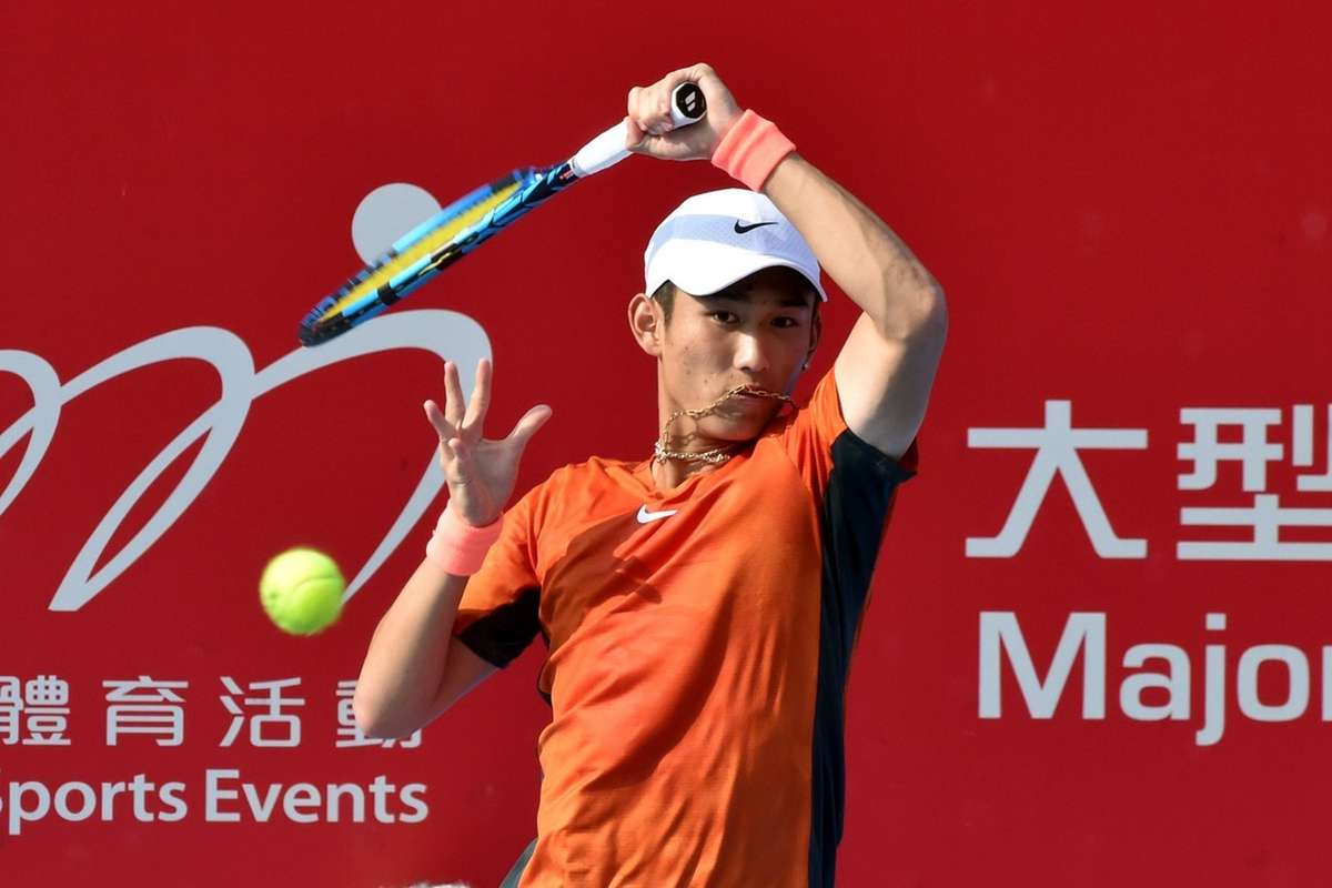 18-jarige Juncheng Shang Verslaat Ook Frances Tiafoe En Staat In Halve ...