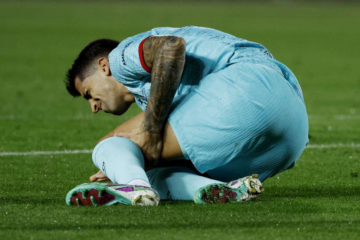 Barcelona Defender Joao Cancelo Sidelined After Picking Up Knee Injury ...