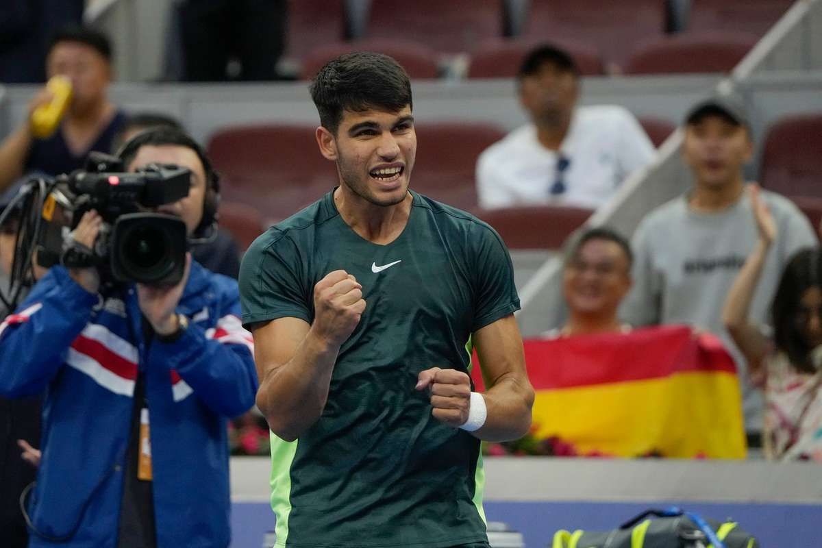 TennisTracker Carlos Alcaraz und Jannik Sinner ziehen ins Halbfinale