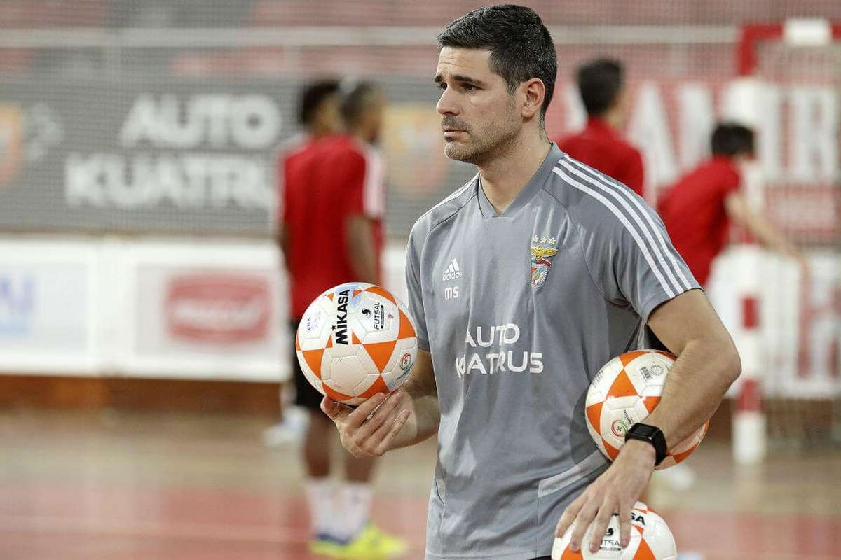 Mário Silva e a participação do Benfica na final four da Champions: «Duas  semanas de preparação não é o ideal» - Vídeos - Jornal Record