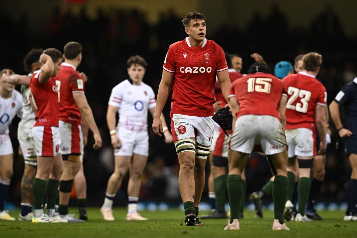 no-excuses-wales-come-up-short-against-england-after-difficult-week