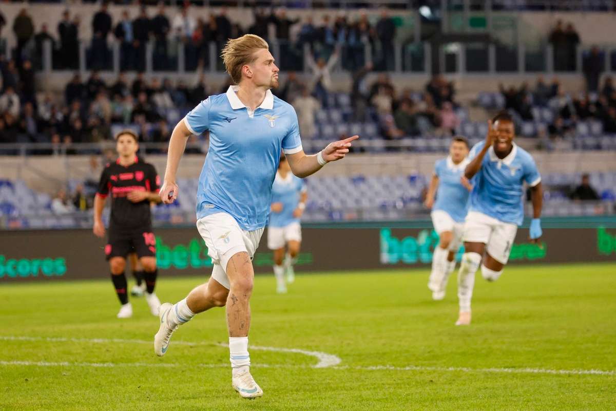Lazio vence Parma e assume liderança isolada da Serie A italiana