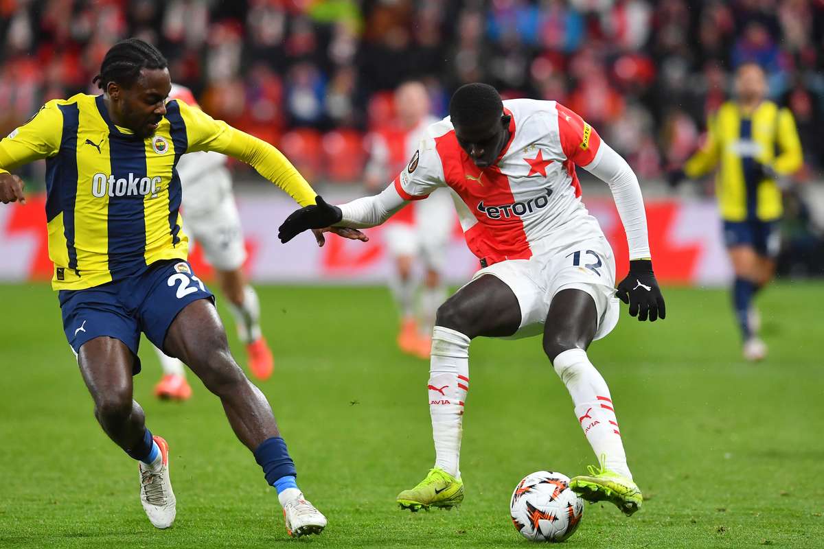 Premier League Clubs Queue for Slavia's Diouf - News Directory 3
