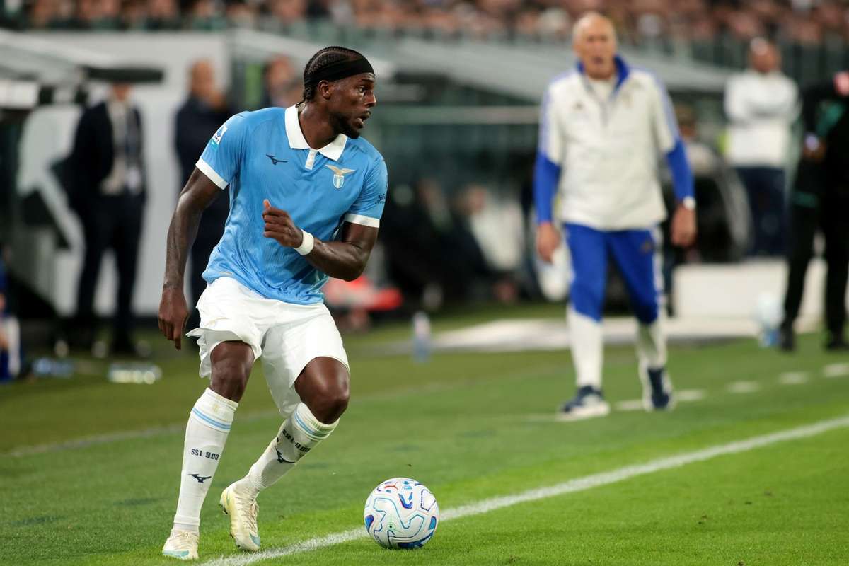 Nuno Tavares brilha na Lazio com nova função tática e alta intensidade