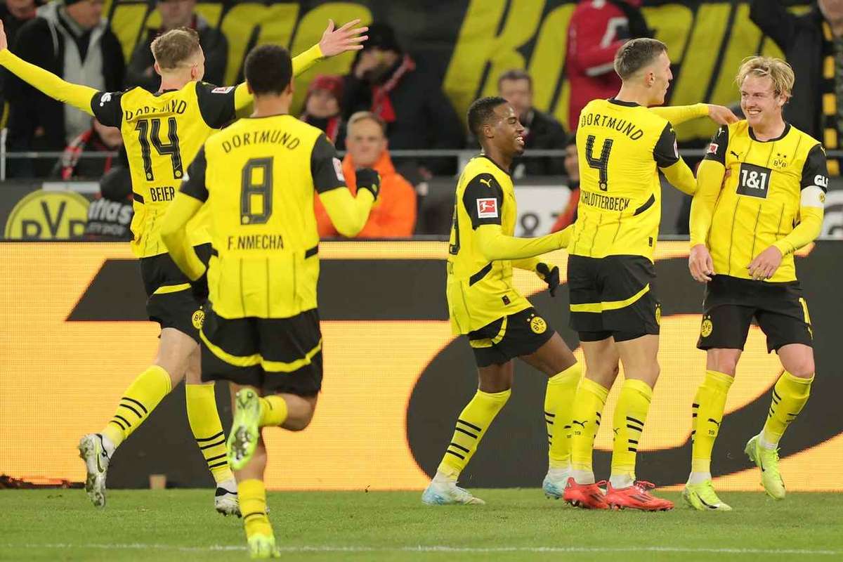 Bundesliga: Borussia Dortmund hit Freiburg for four to give Sahin a much-needed boost | Flashscore.com