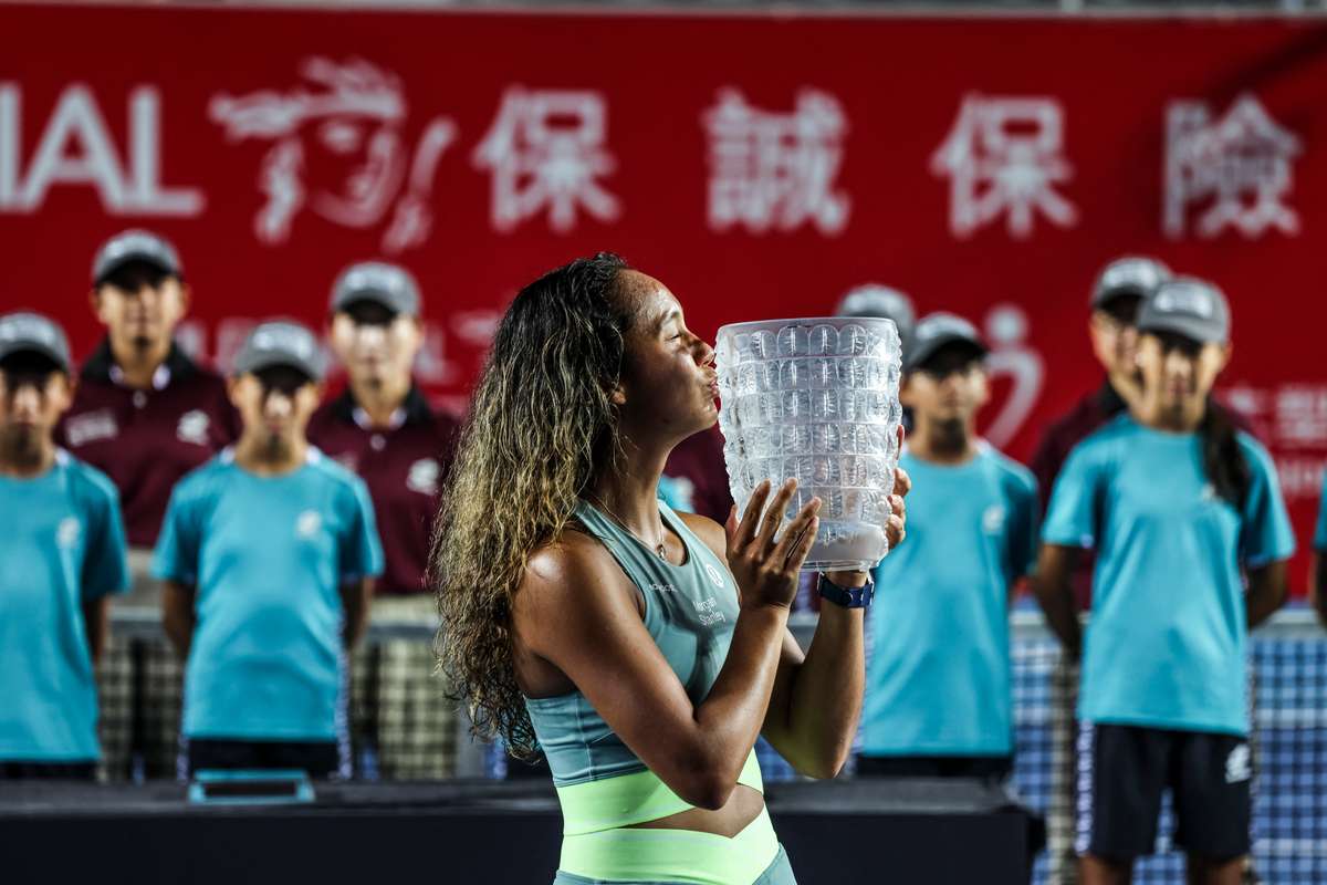 Leylah Fernandez conquista en Hong Kong su tercer título WTA