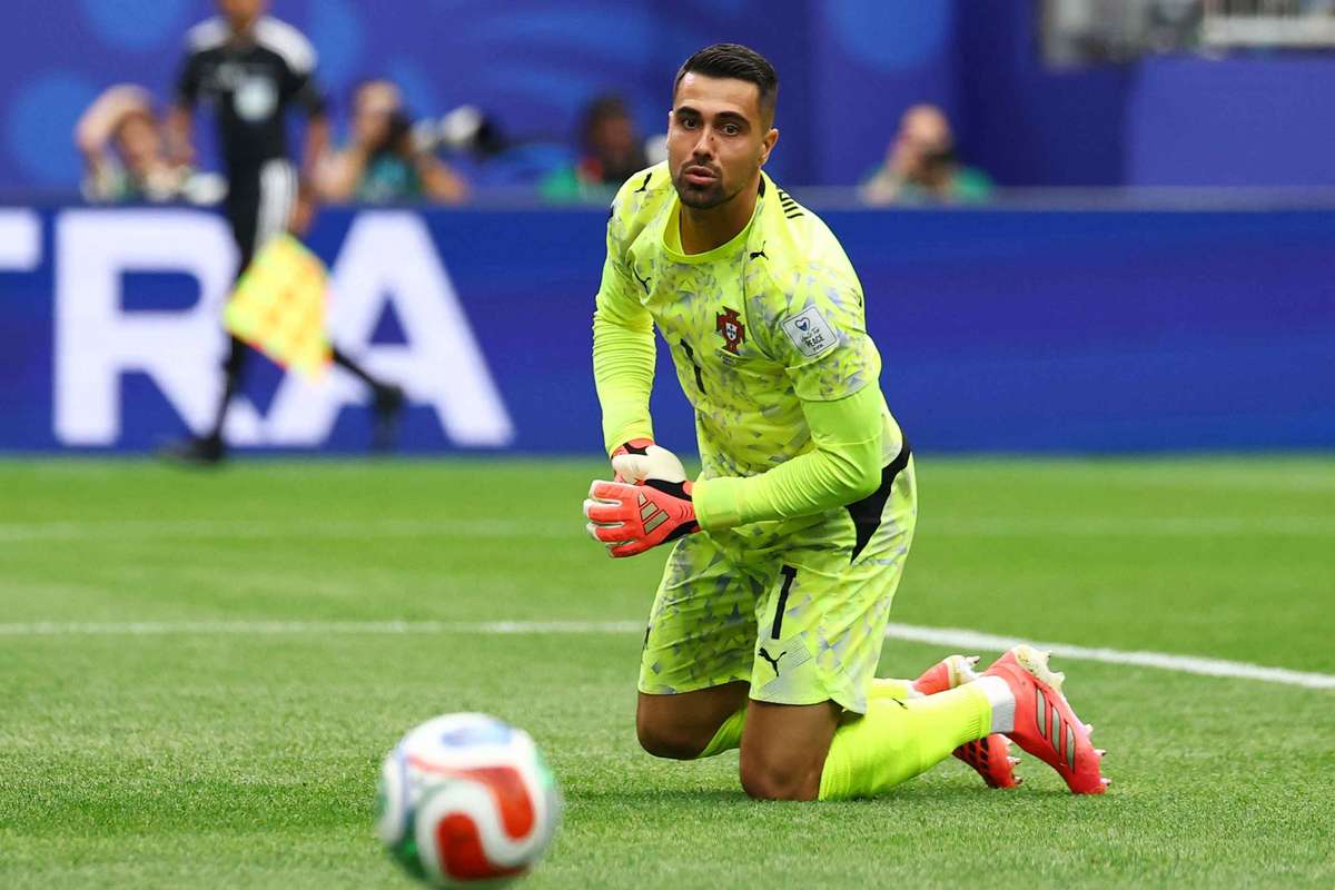 Chelsea told exactly what they need to pay for Diogo Costa