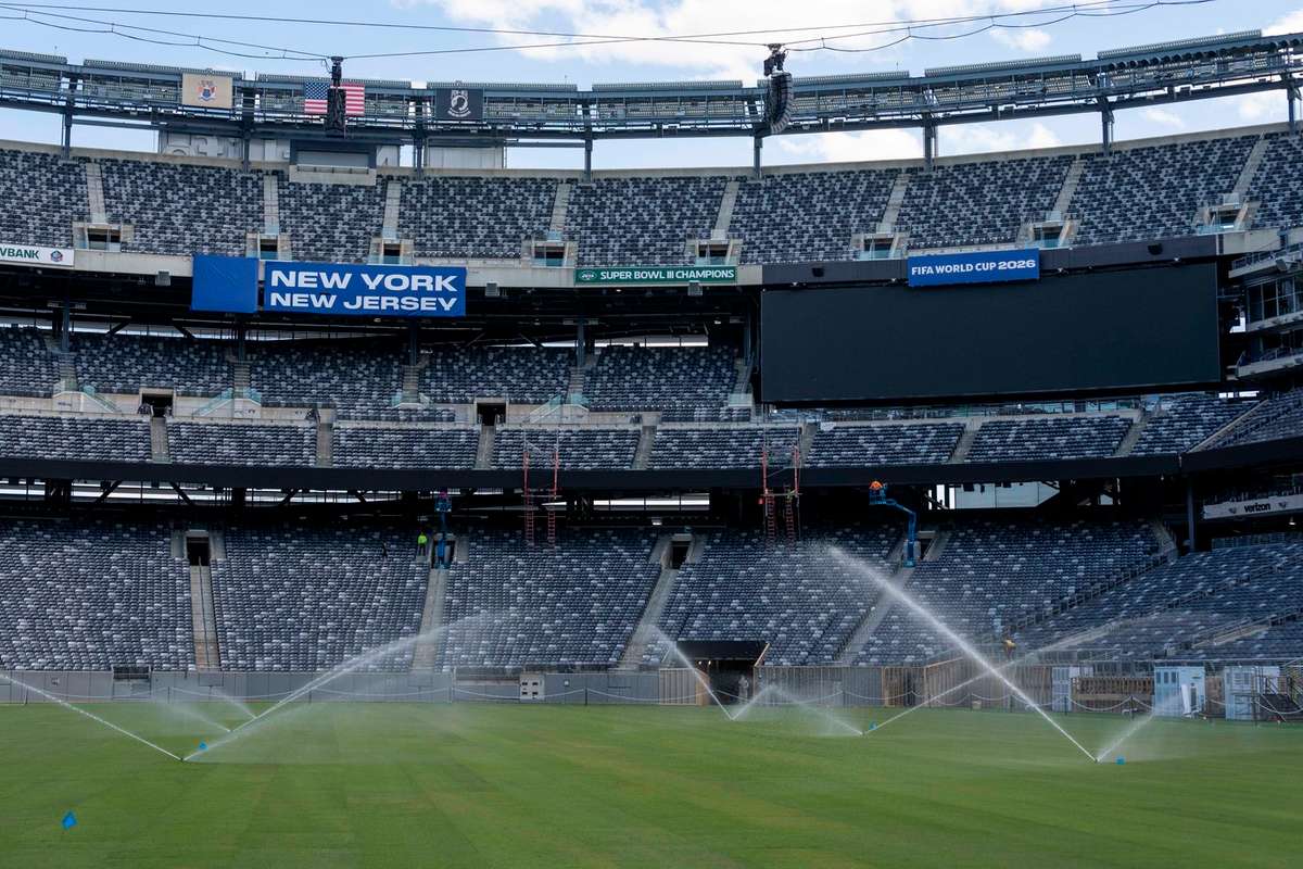 Copa do Mundo: FIFA barra entrada de garrafas para torcedores nos estádios. Copa do Mundo: FIFA barra entrada de garrafas para torcedores nos estádios.