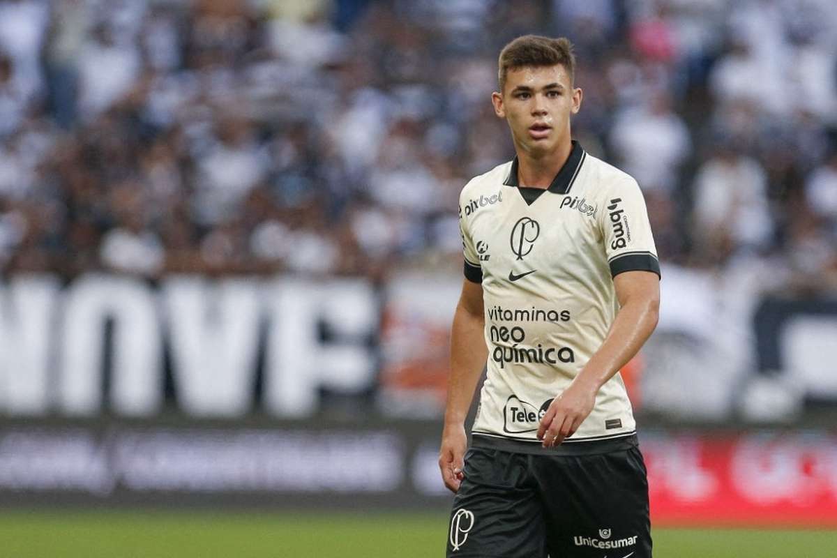 Gabriel Moscardo Officiellement Joueur Du Paris Saint-Germain ...