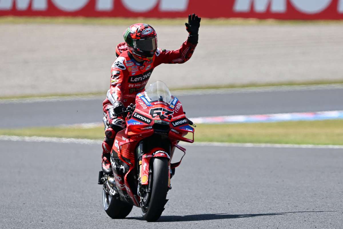 MotoGP Giappone, Bagnaia vince la sprint davanti a Márquez | Diretta.it