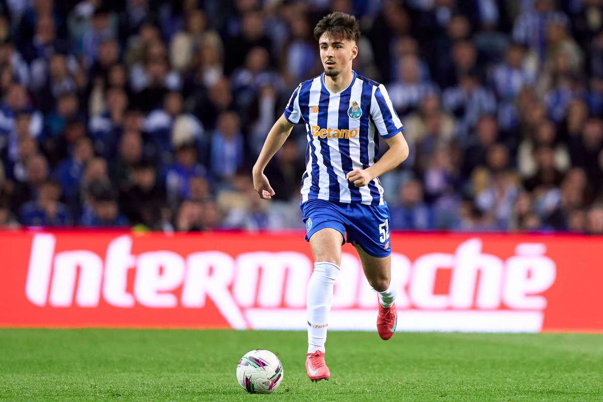 Rumores de transferências: Interessados em Martim Fernandes, Arsenal ...