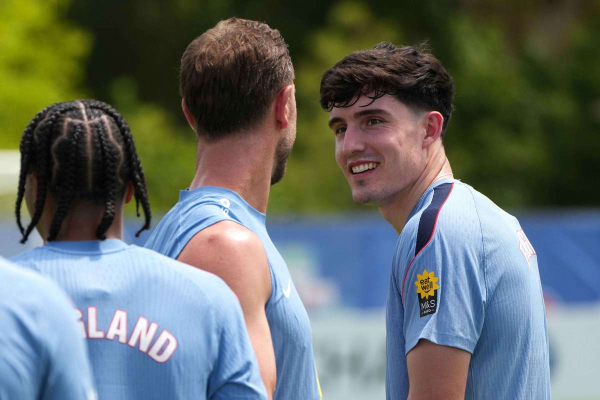Livramento to MISS England's World Cup due to calf injury as Chelsea's  Chalobah steps up - TribalFootball.com