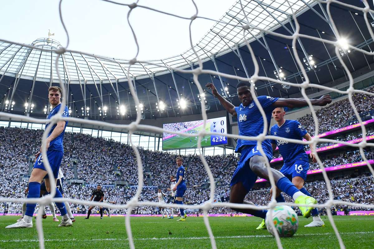 Everton set Thierno Barry asking price as RB Leipzig submit 'enquiry'