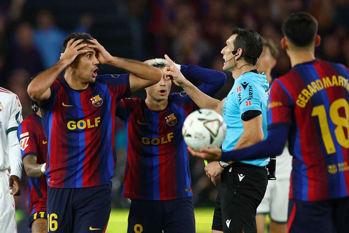 https://livesport-ott-images.ssl.cdn.cra.cz/r1200xfq60/d7bab702-41d8-462a-acff-9473d5d6fff7.jpeg
