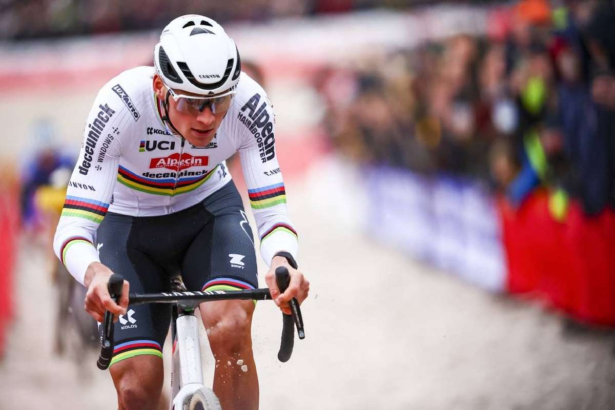 Huit Sur Huit Pour Mathieu Van Der Poel, Intouchable En Cyclo-cross ...