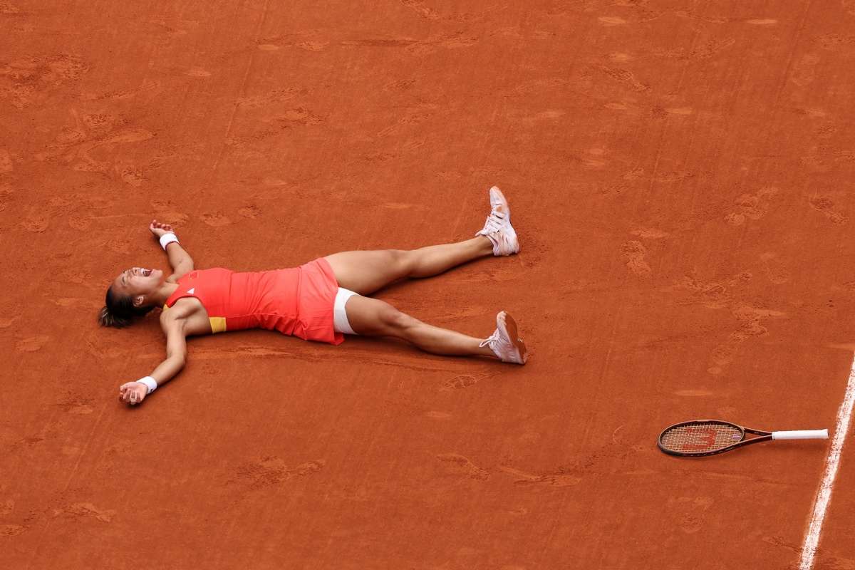 Qinwen Zheng beats Donna Vekic to win historic Olympic gold for China ...