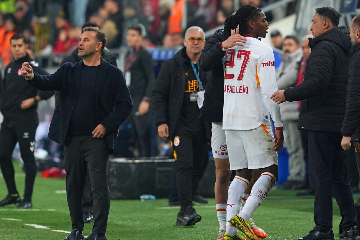 Galatasaray explica lesão de Rafael Leão após deslize no relvado