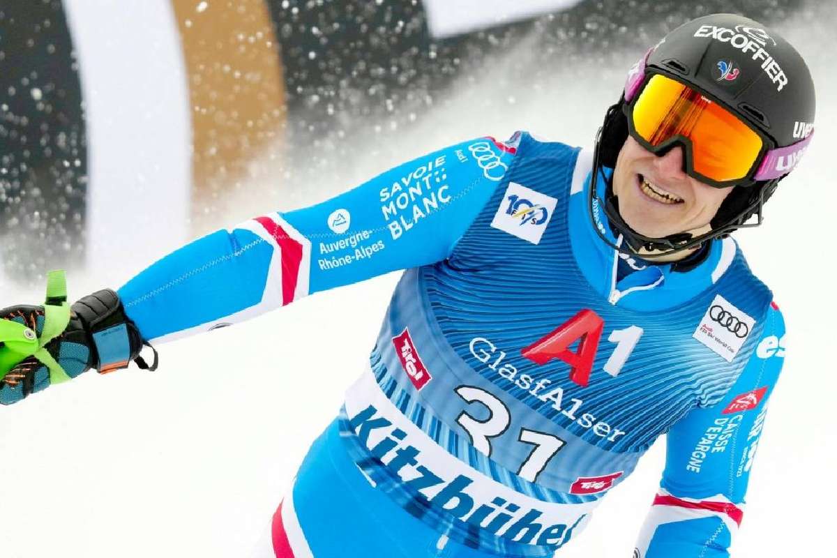 Linus Strasser domine les favoris sur le slalom de Kitzbühel, belle 6e  place de Steven Amiez | Flashscore.fr