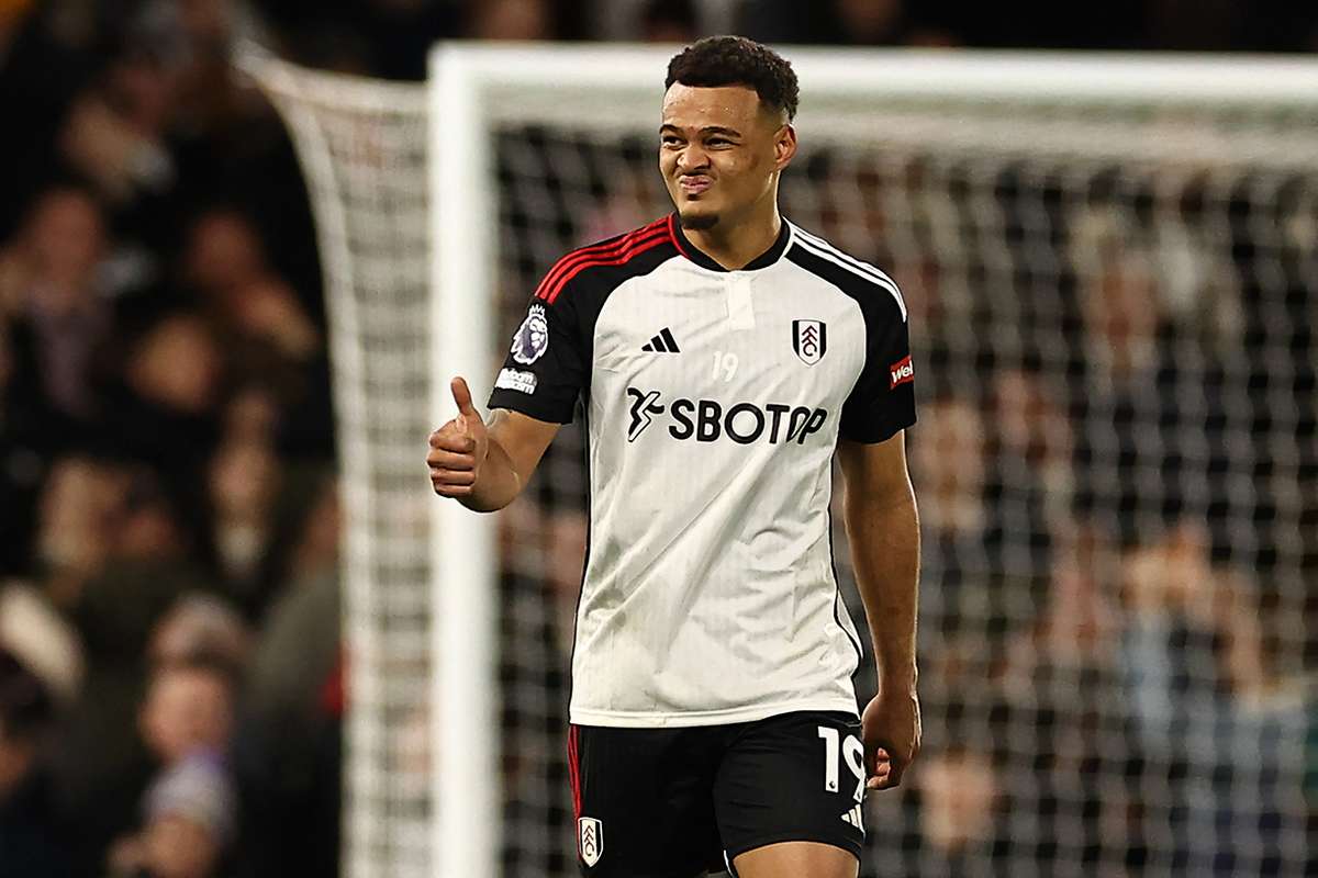 Fulham Stuns Tottenham with 3-0 Victory: Rodrigo Muniz Scores Twice in London Derby