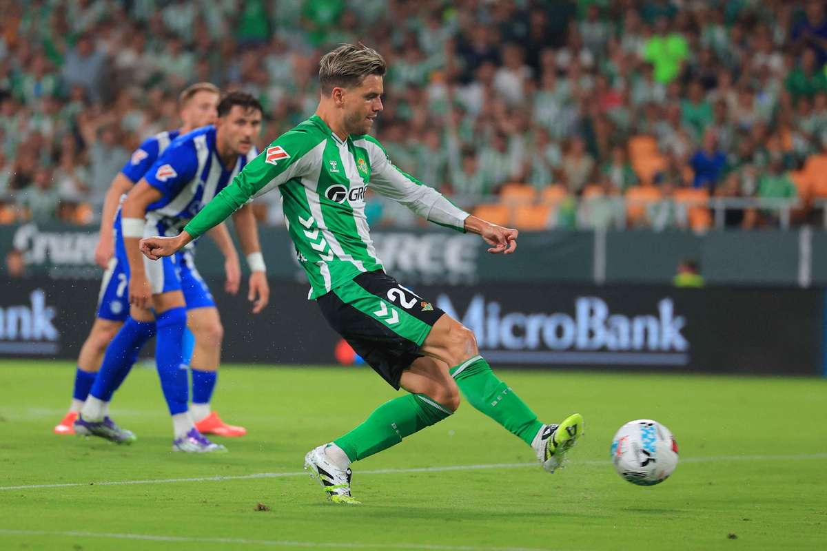 El Betis se estrena en La Cartuja con victoria ante el Alavés 1-0 ...