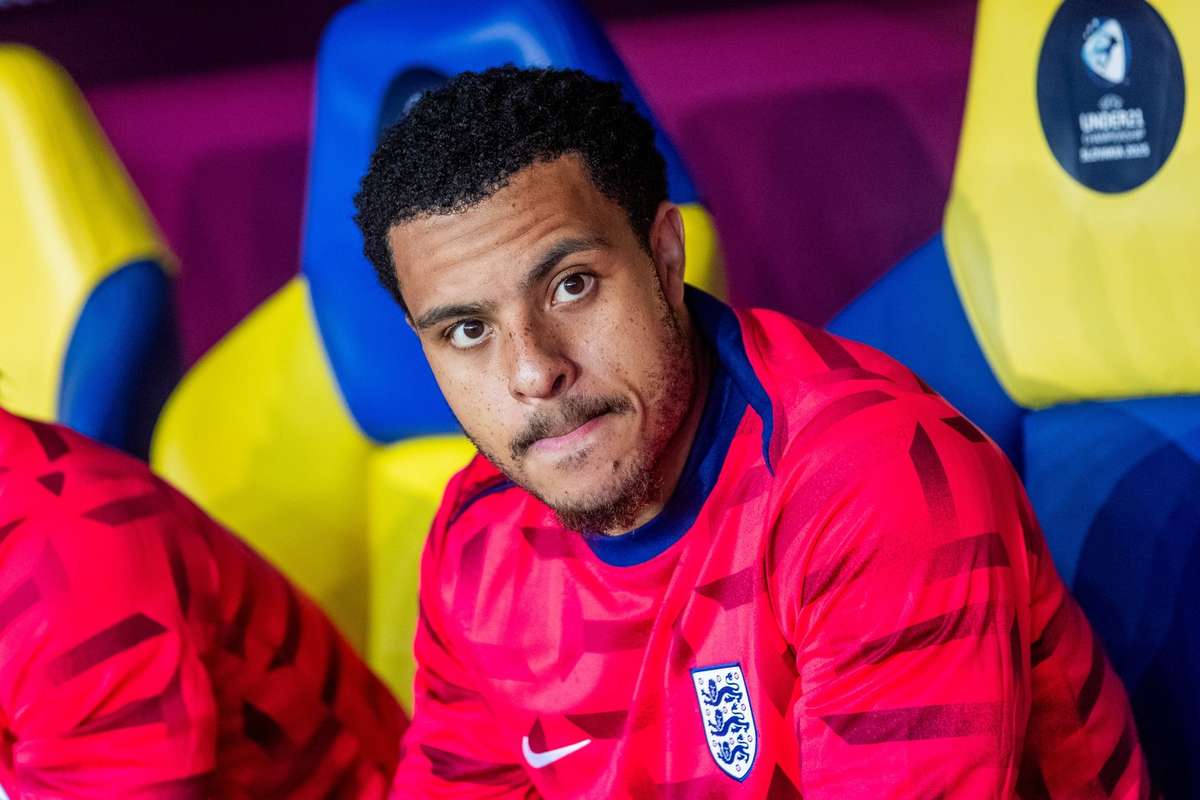 Cj Riley DONE DEAL: Marseille confirm CJ Egan-Riley signing from Burnley ...