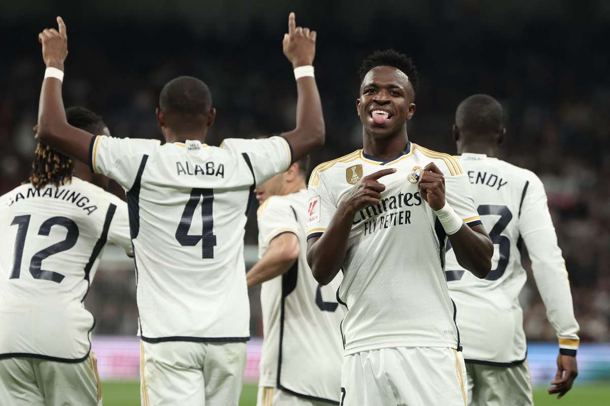 Real Madrid deklasoval Valencii 5:1, ligu však po další výhře stále ...