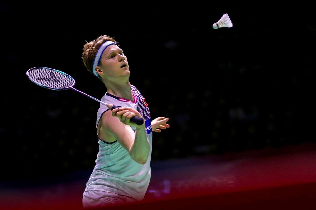 World champion proves too tough for Antonsen in decisive set in ...