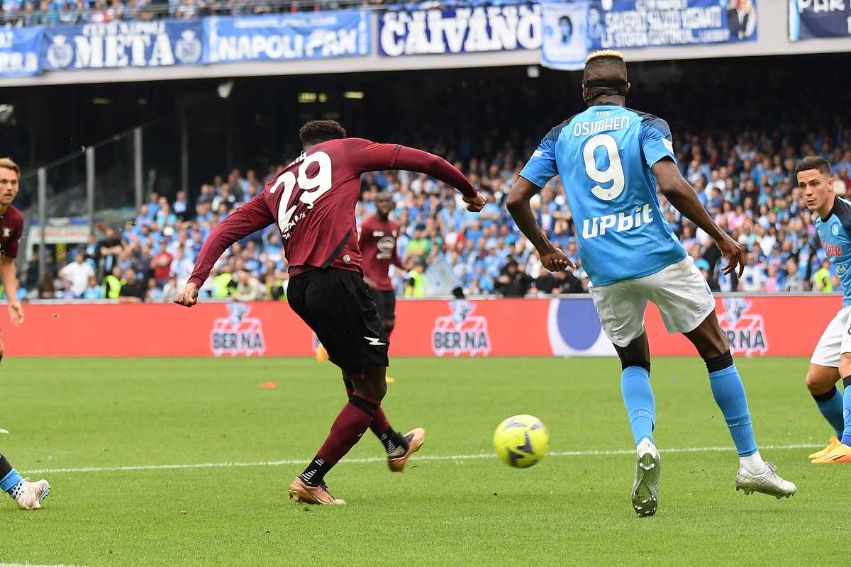 Serie A roundup: Sensational Dia equaliser halts Napoli's title party,  Sassuolo rescue win