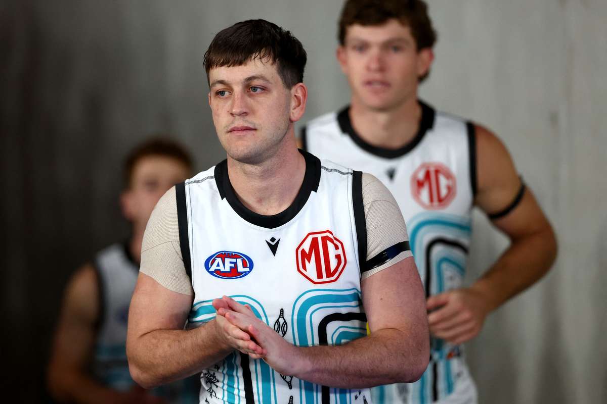 Zak Butters to depart Port Adelaide for Victoria