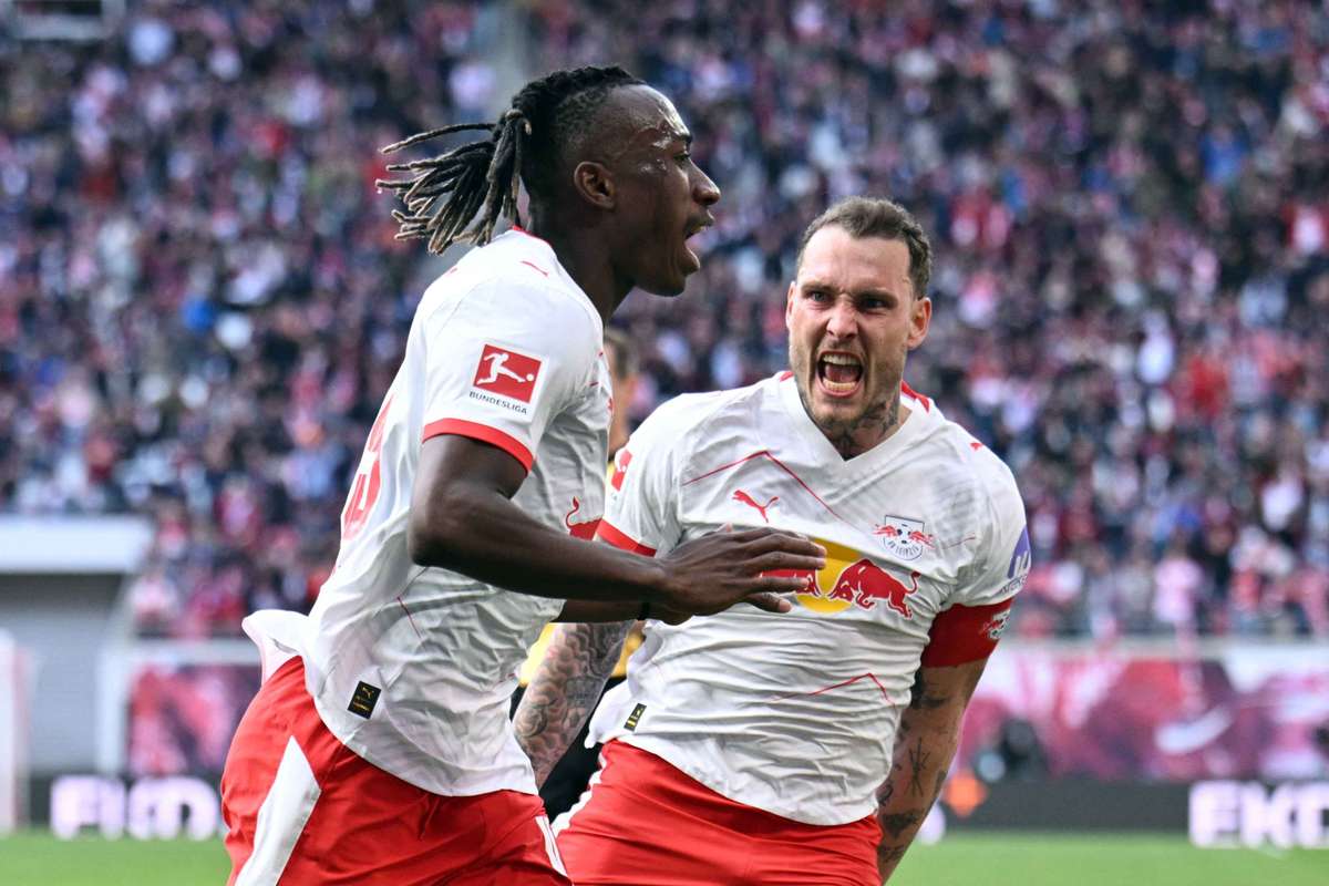 Diomande là người hùng khi RB Leipzig tiến gần hơn đến việc giành vé dự Champions League