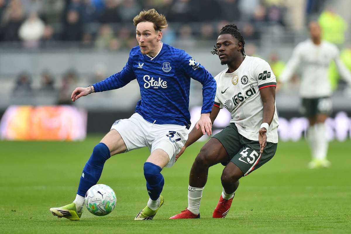 Cựu trưởng học viện Man Utd, Butt: Quyết định đúng đắn khi để Garner ra đi