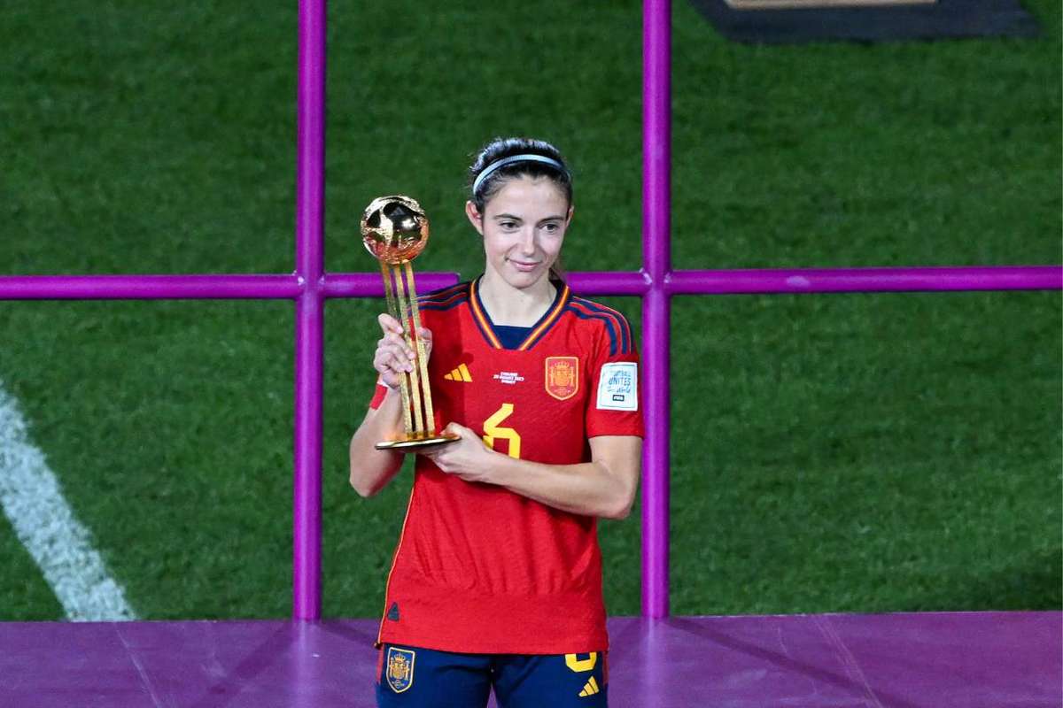 Aitana Bonmatí Sacrée Meilleure Joueuse De La Coupe Du Monde, Salma ...