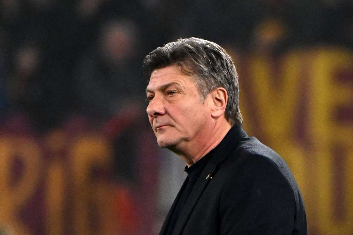 La Serataccia Di Mazzarri: Perde Partita, Politano, Osimhen E Pure Il ...