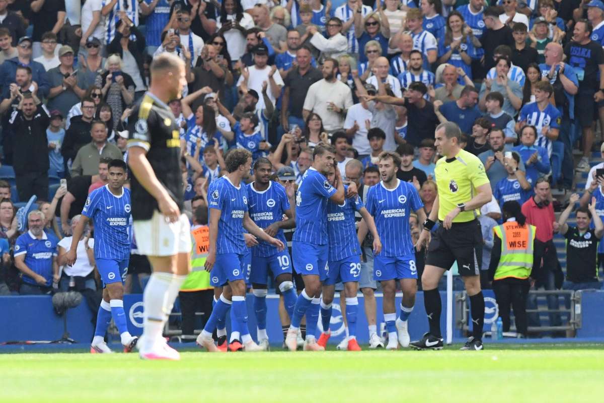 Brighton score four goals in 23-minute blitz to dismantle 10-man Aston Villa