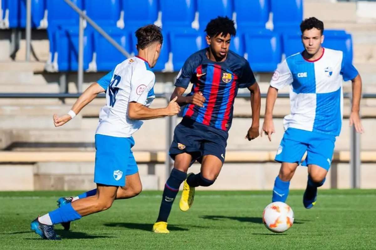 Qui est Lamine Yamal, 15 ans, l'enfant prodige du Barça ? | Flashscore.fr