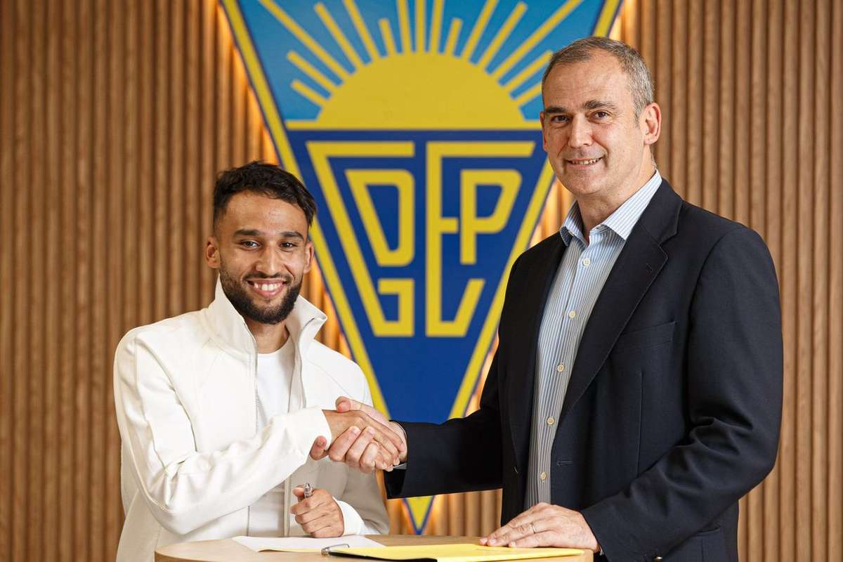 Oficial: Ochoa Ruma ao Chipre e Assina pelo AEL Limassol de Olho no Sexto Mundial