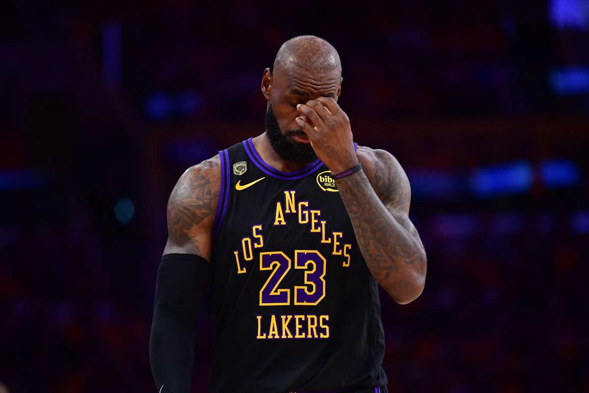 https://livesport-ott-images.ssl.cdn.cra.cz/r1200xfq60/f500b51d-2e85-43ae-98e8-c980c8dcd5b3.jpeg