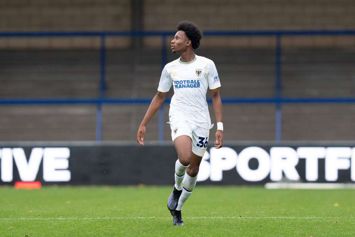Everton complete signing of teenage AFC Wimbledon prospect Clarke ...