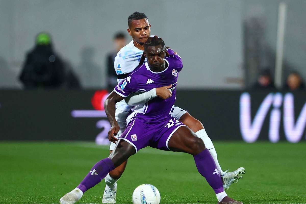 AC Milan sẵn sàng đổi Gimenez đang gặp khó khăn để lấy ngôi sao Kean của Fiorentina