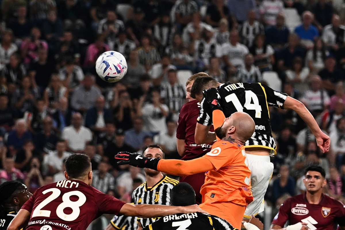 Il Derby Della Mole è Bianconero Le Reti Di Gatti E Milik Stendono Il Torino Direttait 6274