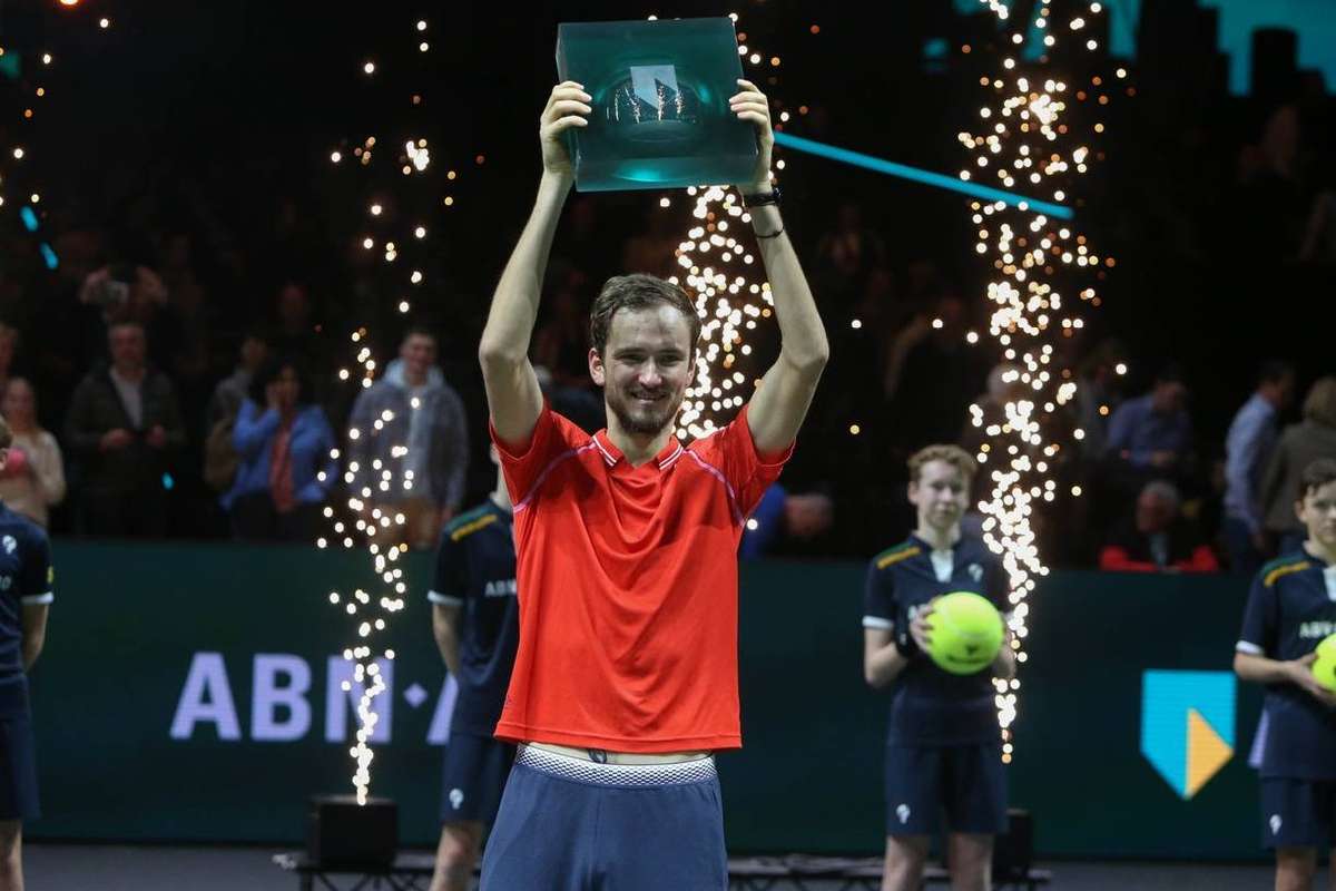 ATP 500 Rotterdam Daniil Medvedev remporte la finale en 3 sets contre