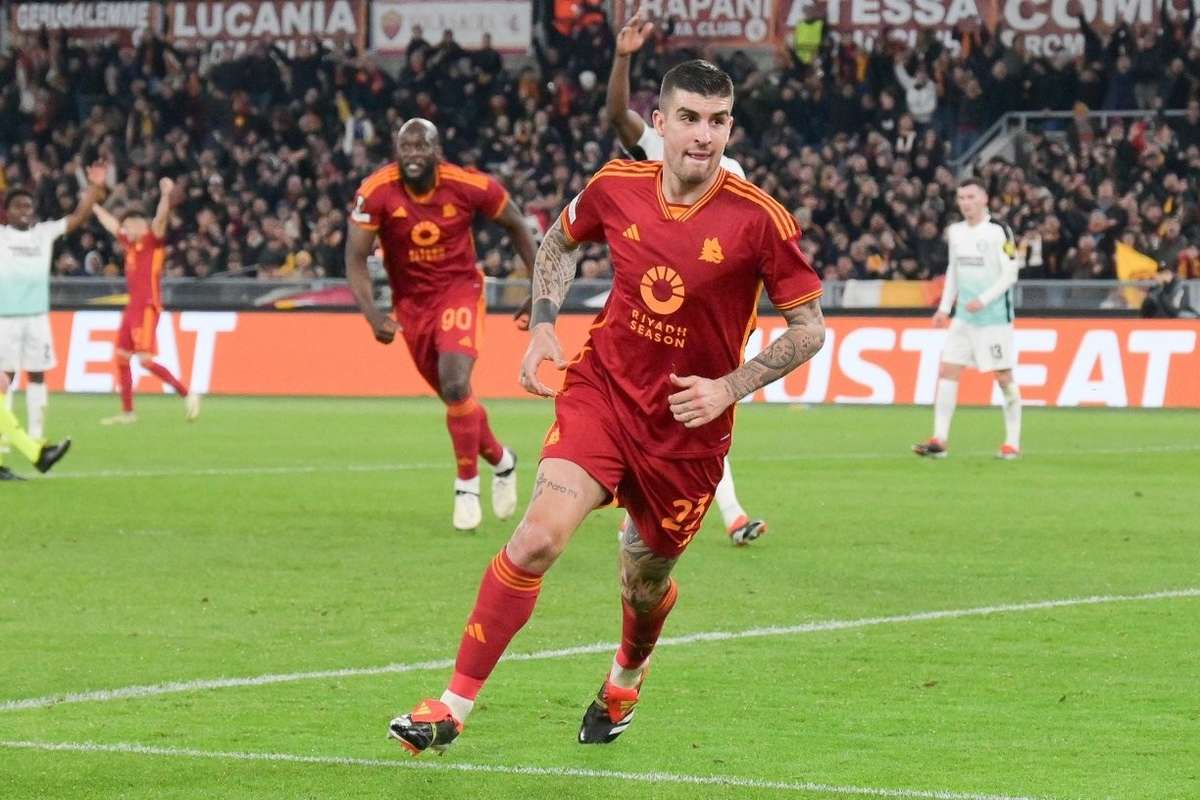La Roma consigue su primera victoria en la era Ranieri con un contundente 4-1 sobre Lecce