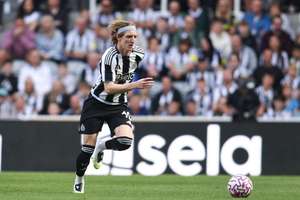Newcastle faced a new injury setback after Anthony Gordon was substituted during pre-season.