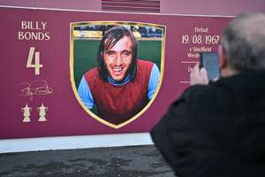 'Lion-hearted' West Ham icon Billy Bonds dies at the age of 79