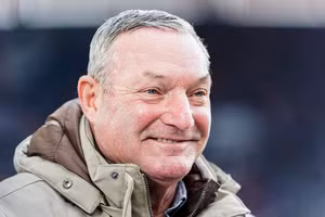 Ron Jans will retire following the 2025/26 season
