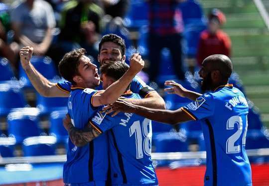 Dimitri Foulquier thực hiện một đường chuyền sắc như dao cạo và Jorge Molina (Getafe) đã thoát xuống, tung một cú sút chìm từ rìa vòng cấm làm tung lưới khung thành đối phương! Bóng đập cột dọc bên trái vào lưới, khiến thủ môn không kịp trở tay. Tỉ số là 1:0!