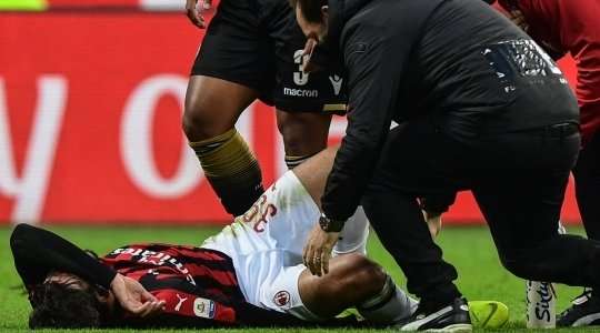 Gennaro Gattuso buộc phải có sự thay đổi. Lucas Paqueta không thể tiếp tục thi đấu vì chấn thương. Anh ấy được thay thế bởi Samu Castillejo (AC Milan).