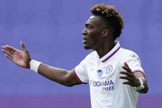 Một bàn thắng, được ghi bởi Tammy Abraham (Chelsea), đã không được công nhận vì việt vị.