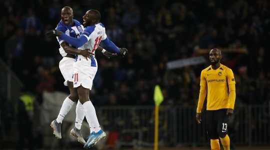Moussa Marega thực hiện một đường chuyền chuẩn xác cho Vincent Aboubakar (FC Porto) ở bên trong vòng cấm, và cầu thủ này rất nhanh sút bóng vào ngay giữa khung thành, khiến thủ môn không kịp trở tay. Tỉ số được nâng lên 1:1!