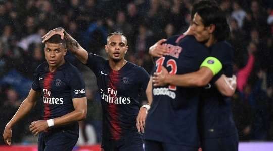 Kylian Mbappe (Paris SG) nhận một đường chuyền thú vị bên trong vòng cấm và anh sút bóng lọt qua thủ môn vào lưới. Một pha dứt điểm xuất sắc!
